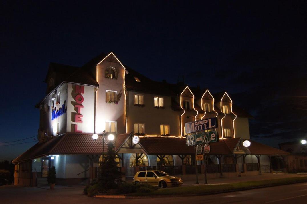 Motel Zacisze Ломжа Екстер'єр фото
